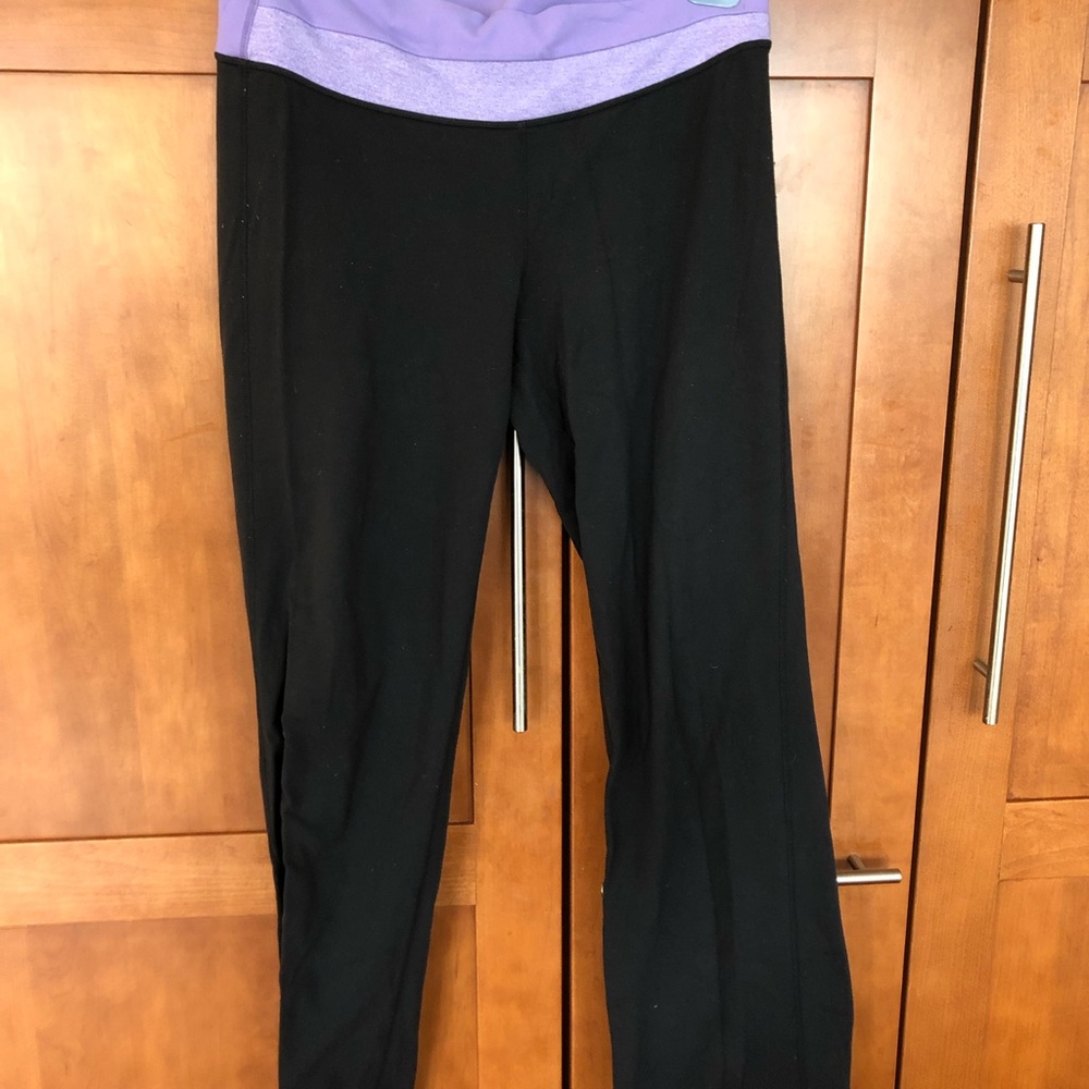 Lululemon sz 10 black yoga pants